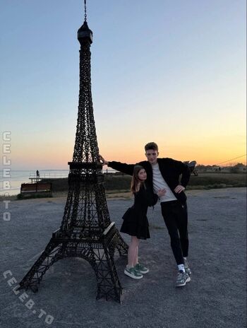 Full leaked Emiliacouple private photo