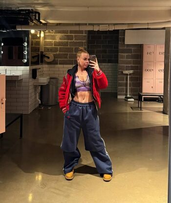 Full leaked Emilie brooklyn private photo