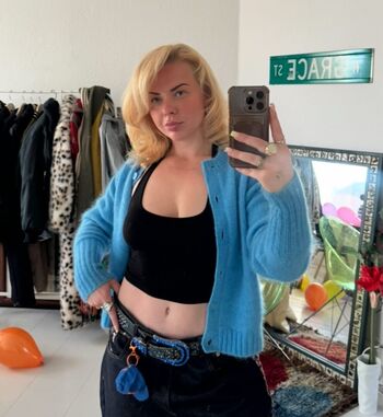 Full leaked Emilie brooklyn private photo