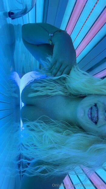Full leaked Emilie molver private photo