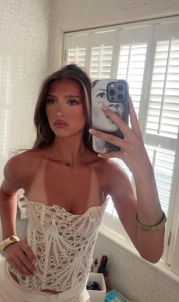 Full leaked Emilija private photo