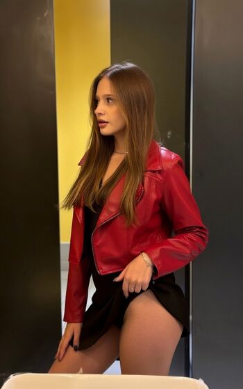 Full leaked Emilly campos page private photo