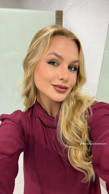 Full leaked Emilly schellmann page private photo