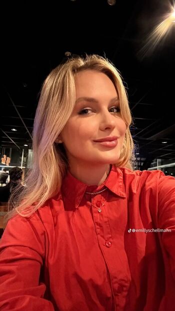 Full leaked Emilly schellmann page private photo