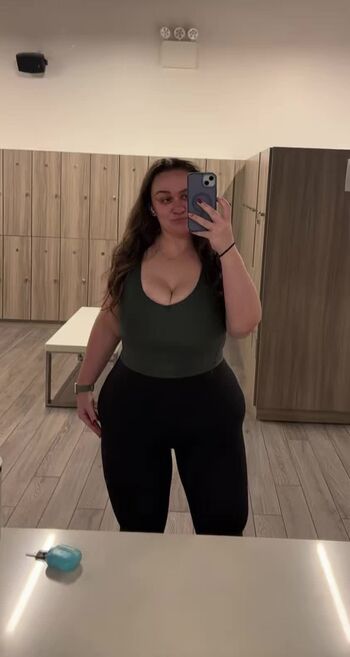 Full leaked Emily page private photo