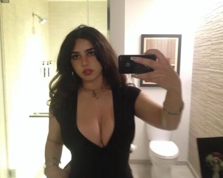 Full leaked Emily alfay page private photo