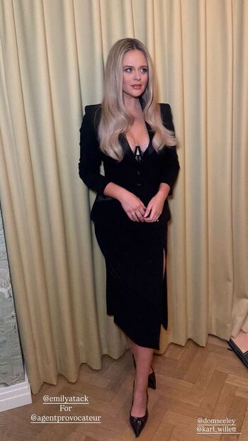 Full leaked Emily atack page private photo