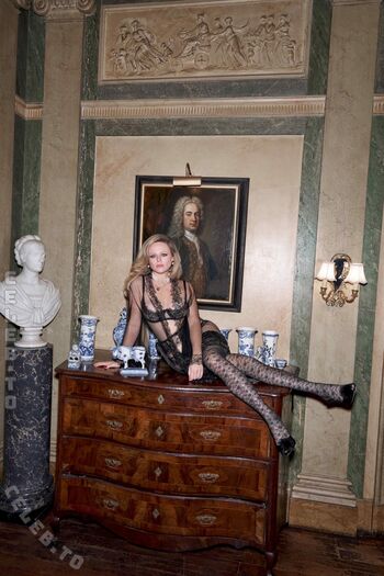 Full leaked Emily atack page private photo