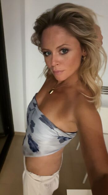 Full leaked Emily atack private photo