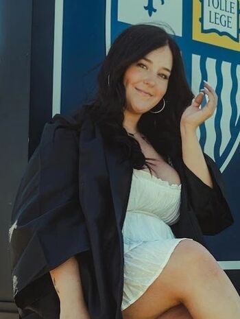 Full leaked Emily b private photo