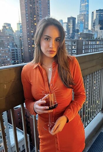 Full leaked Emily binder private photo