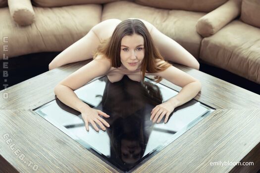 Full leaked Emily bloom private photo