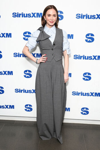 Full leaked Emily blunt page private photo
