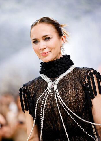 Full leaked Emily blunt page private photo