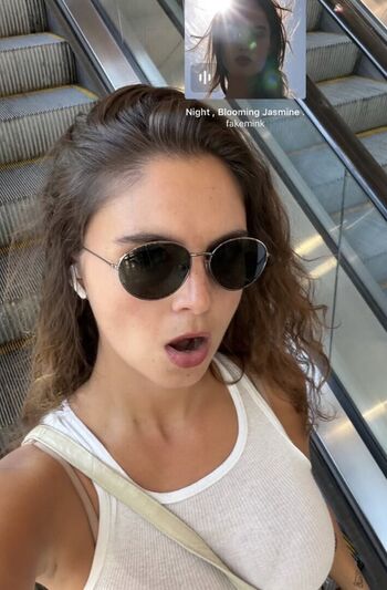 Full leaked Emily bonani private photo