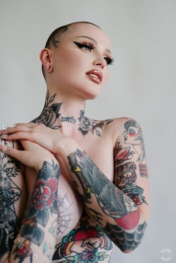 Full leaked Emily boring private photo