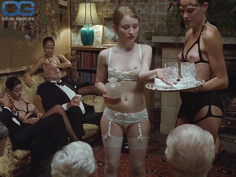 Full leaked Emily br private photo