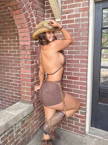 Full leaked Emily c little private photo