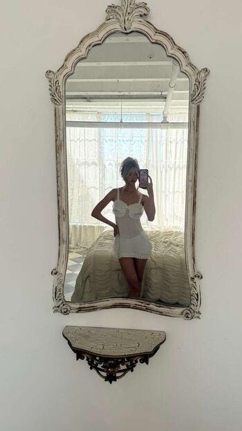 Full leaked Emily dobson private photo