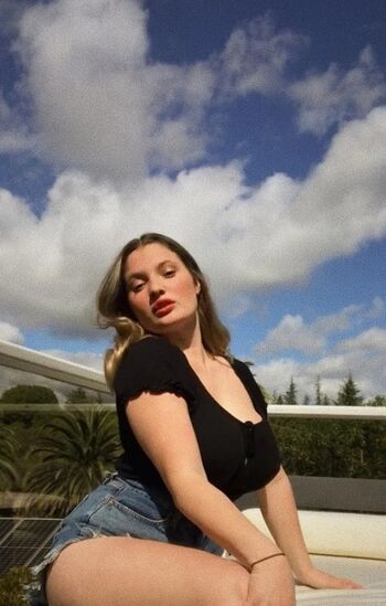 Full leaked Emily egan private photo