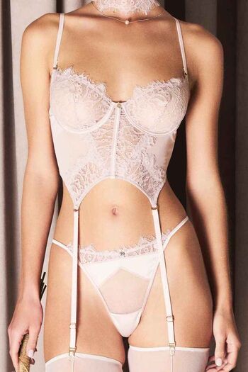 Full leaked Emily feld private photo