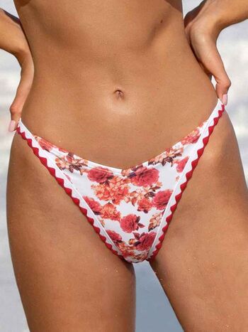 Emily Feld