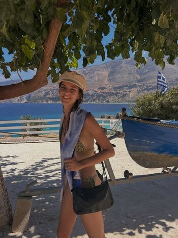Full leaked Emily feld  page private photo