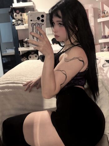 Full leaked Emily gth private photo