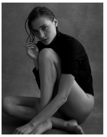 Full leaked Emily hall private photo