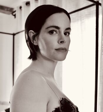 Full leaked Emily hampshire private photo
