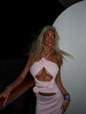 Full leaked Emily holland private photo