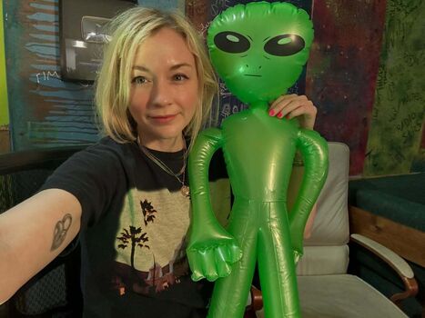 Full leaked Emily kinney private photo
