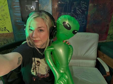 Full leaked Emily kinney private photo