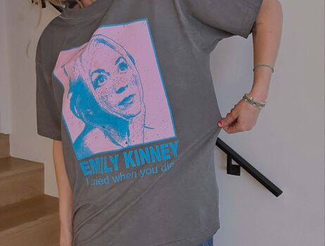 Full leaked Emily kinney private photo