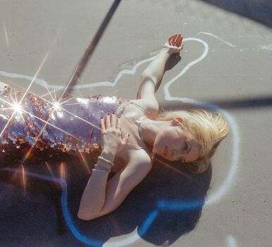 Full leaked Emily kinney private photo