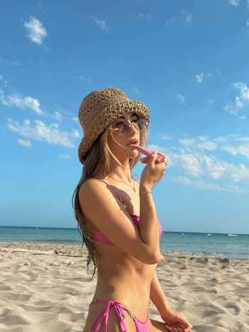 Full leaked Emily landon private photo