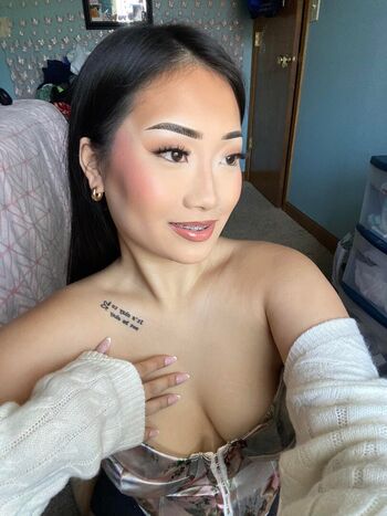 Full leaked Emily lorr private photo