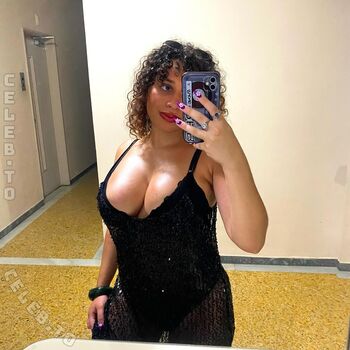 Full leaked Emily makri private photo