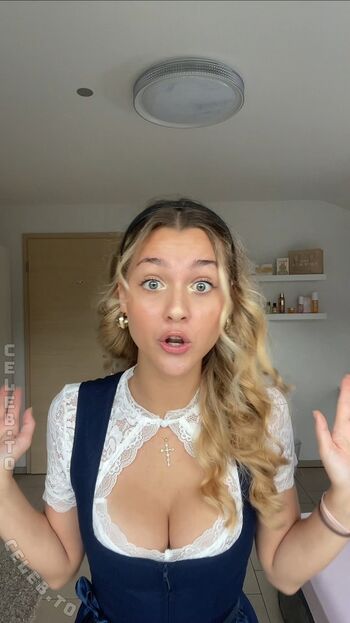 Full leaked Emily maurer private photo