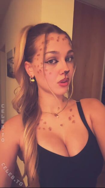 Full leaked Emily maurer private photo