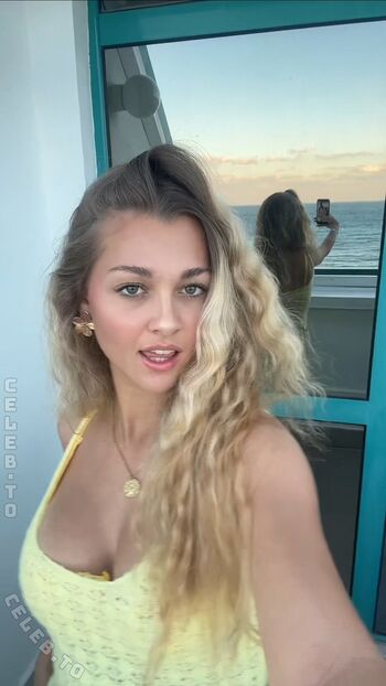Full leaked Emily maurer private photo