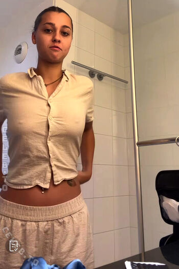 Full leaked Emily maurer private photo