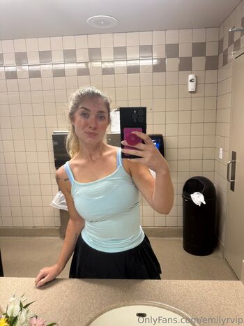 Full leaked Emily rainey  page private photo