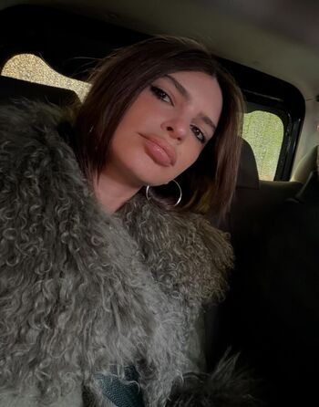 Full leaked Emily ratajkowski  page private photo
