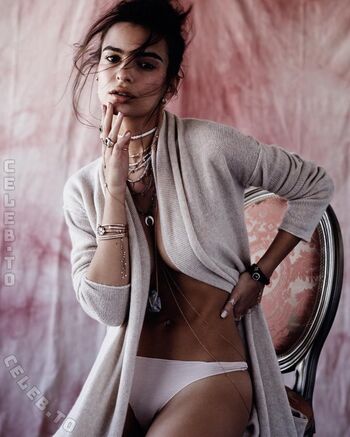 Emily Ratajkowski