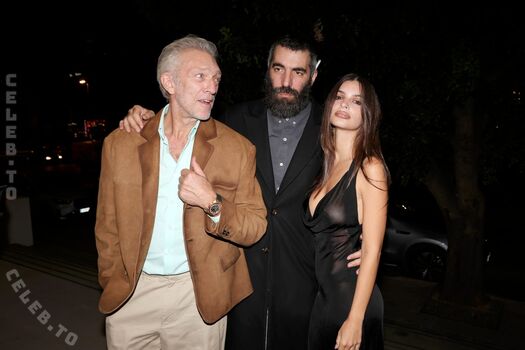 Full leaked Emily ratajkowski  page private photo