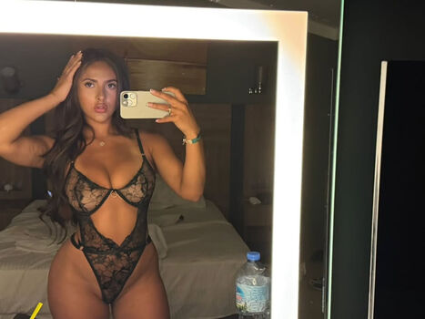 Full leaked Emily rees private photo