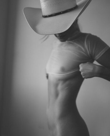 Full leaked Emily ries private photo