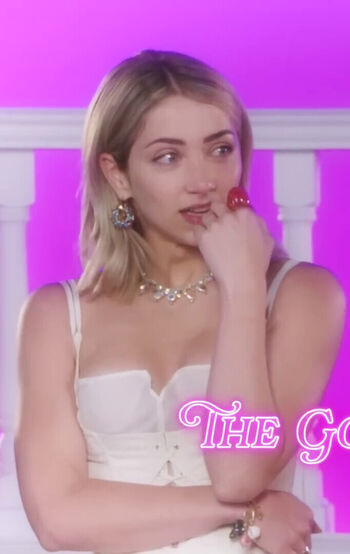Full leaked Emily rudd page private photo