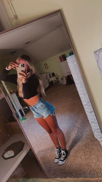 Full leaked Emily sentner private photo